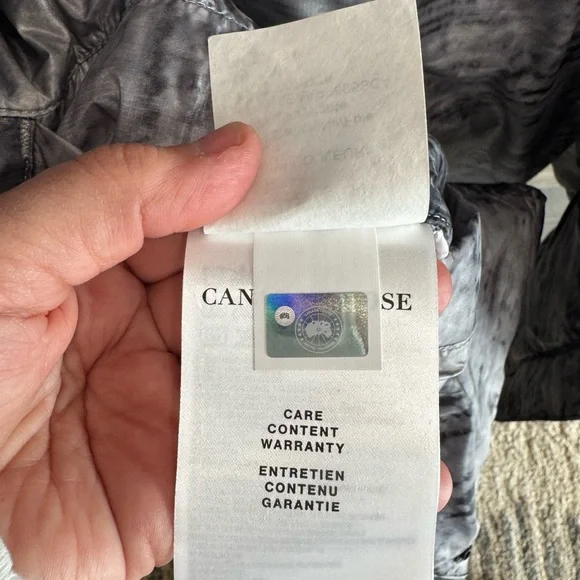 Canada Goose Mackay Reversible Jacket - Picture 9 of 9